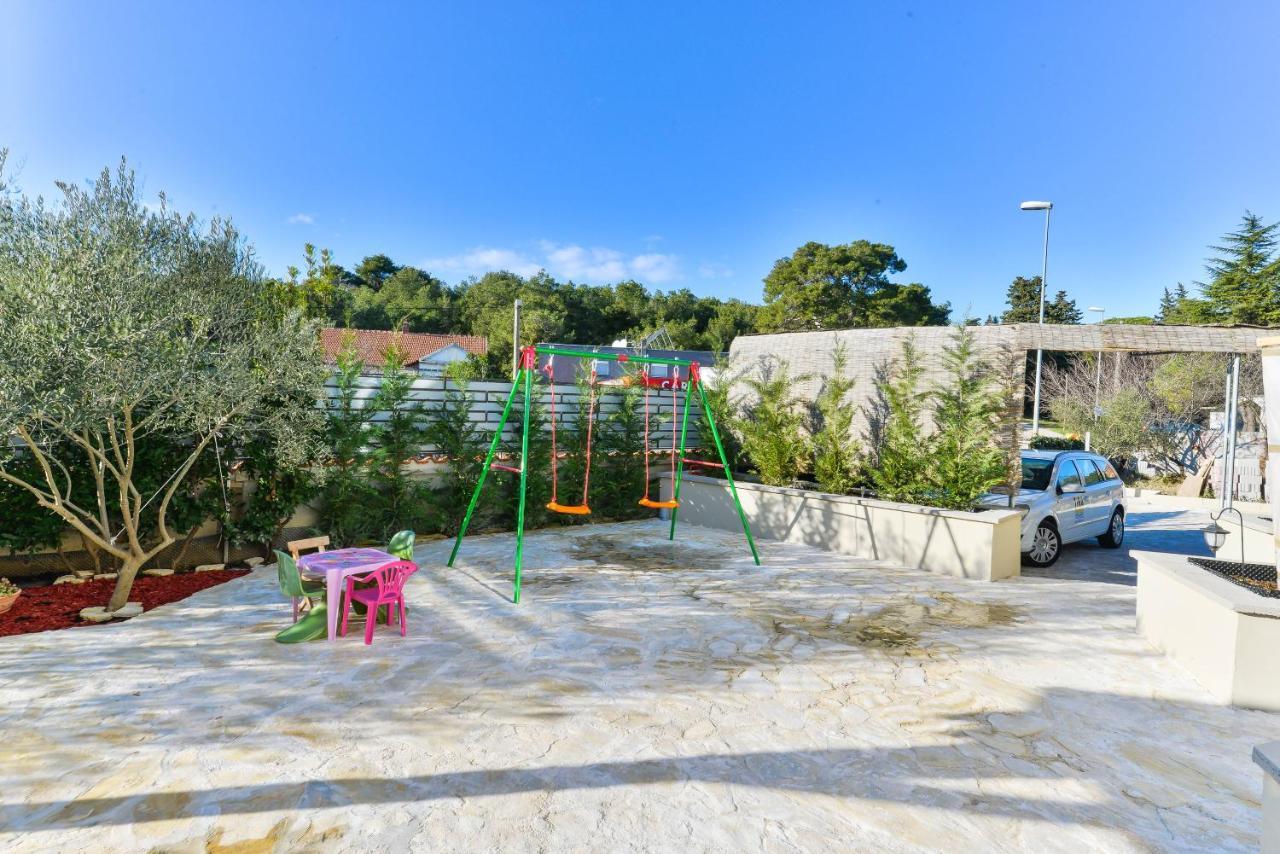 Villa Niko With Private Swimming Pool Zadar Exterior photo